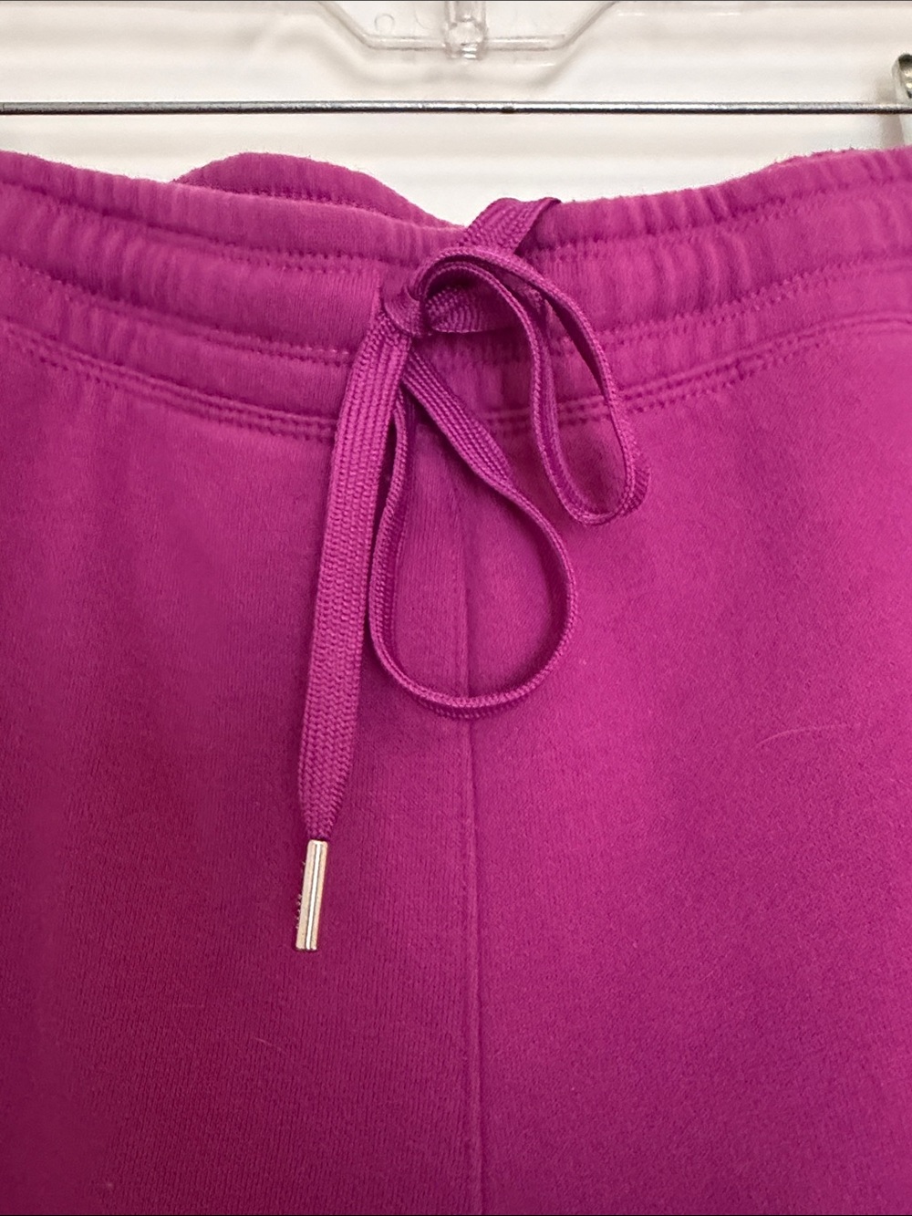 DKNY SPORT Size XL, new Magenta Jogger pants, tiny rhinestones on sides